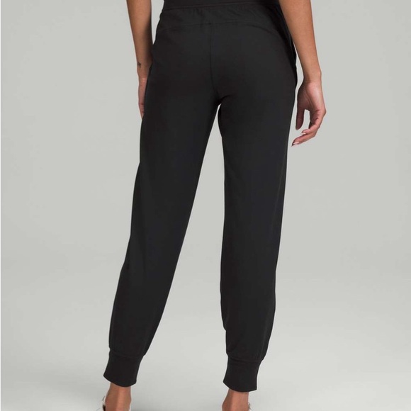 NWT Lululemon Ready to Rulu Joggers - Picture 4 of 12